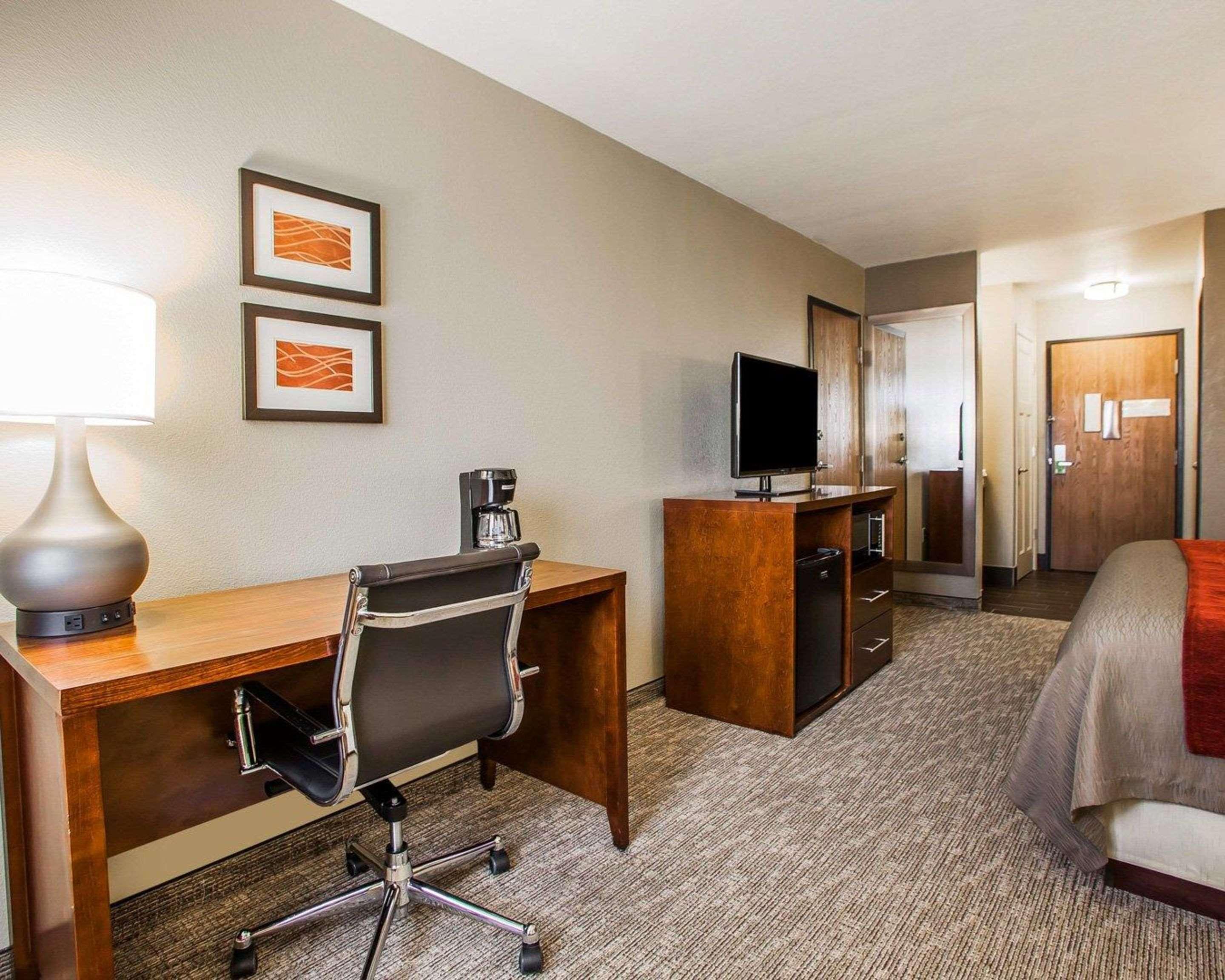 Comfort Inn Marshalltown South Esterno foto