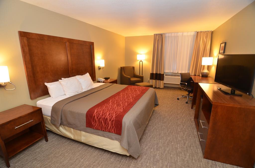 Comfort Inn Marshalltown South Esterno foto