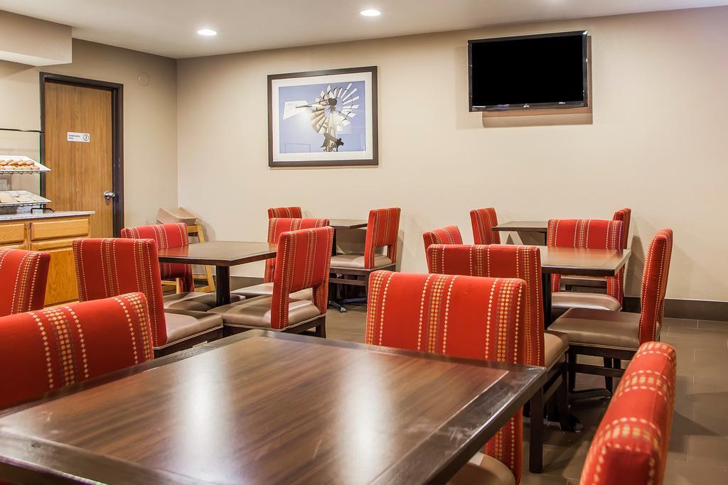 Comfort Inn Marshalltown South Esterno foto