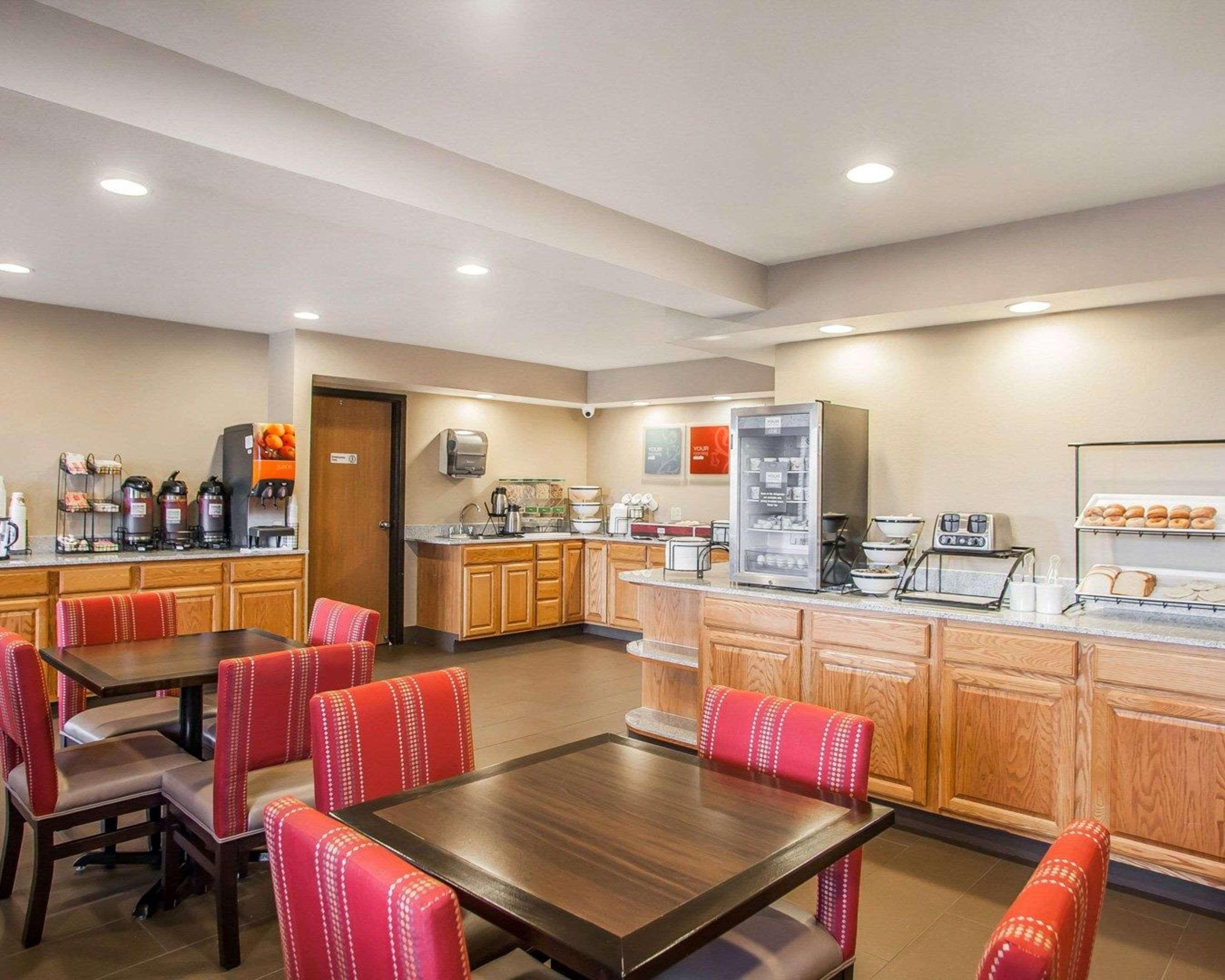 Comfort Inn Marshalltown South Esterno foto