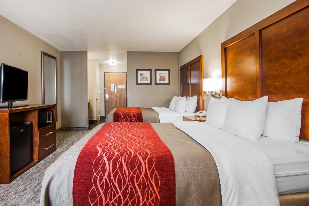 Comfort Inn Marshalltown South Esterno foto